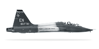 Ein Flugzeug vom Typ T-38C Talon freigestellt in Seitenansicht