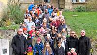 Gruppenbild der Teilnehmer vor der Tagungsstätte Wildbad