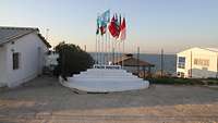 Im UNIFIL Hauptquartier setzt jede Nation, die sich an der MTF beteiligt, die eigene Nationalflagge neben die Flagge der UN