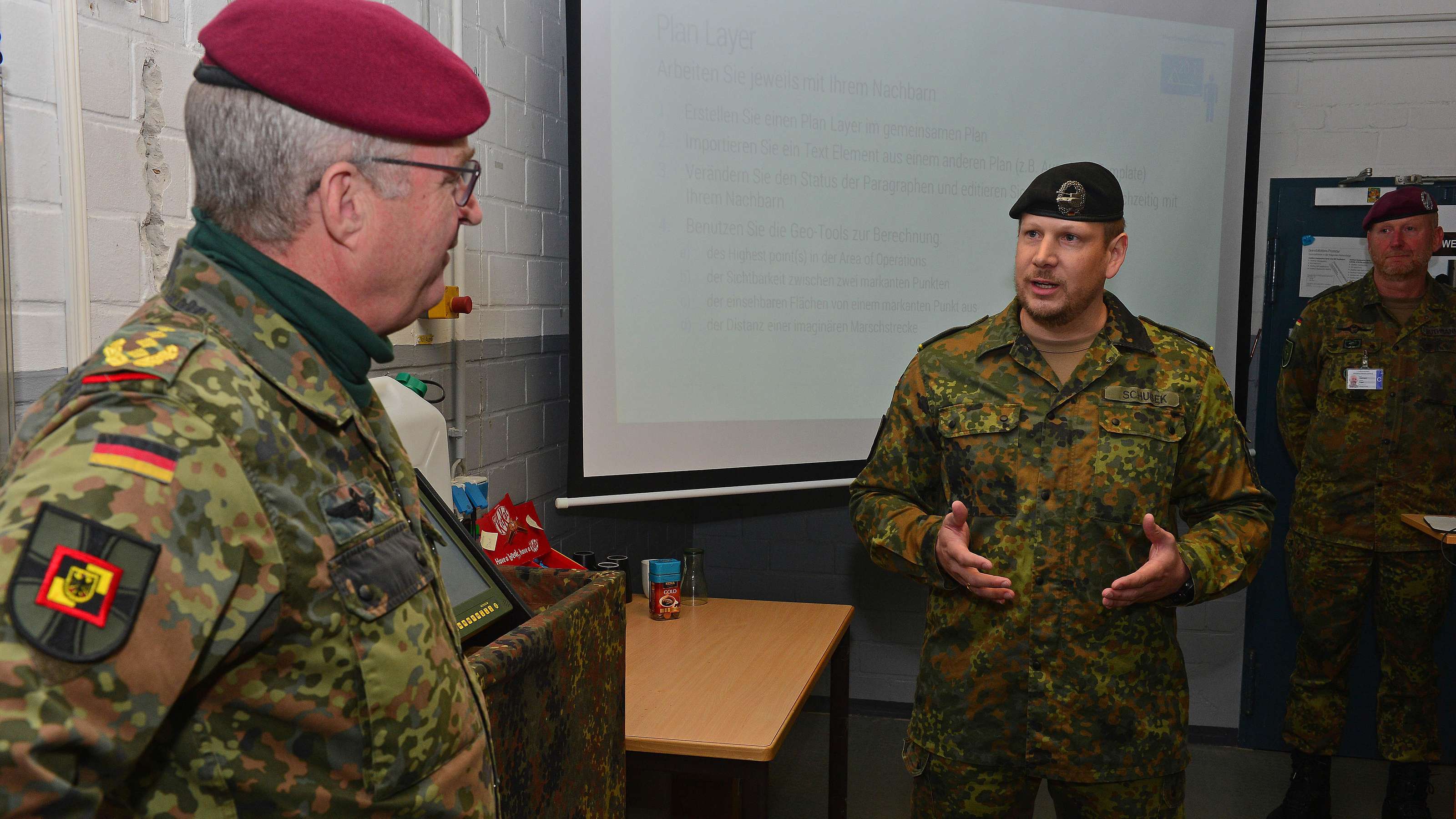 Generalinspekteur Der Bundeswehr Bei Der 1. Panzerdivision