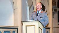 Generalinspekteur Eberhard Zorn betont die Bedeutung der Militärseelsorge