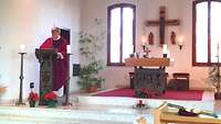 Pfarrer Paul Hauser beim Aschermittwochsgottesdienst in der Kapelle der Generalmajor-Freiherr-von-Gersdorff-Kaserne Euskirchen