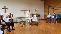 Militärpfarrer Heinrich Kramer beim Gottesdienst