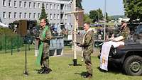 Ökumenischer Feldgottesdienst beim Standorttag Unna mit den Militärpfarrern Fries und Moselewski