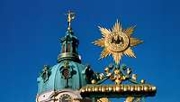 Der goldene preußische Stern mit dem Leitspruch suum cuique