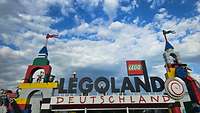 Der Eingangsbereich des Legolandes in Günzburg.