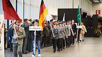 Einmarsch deutsche Mannschaft Abschlußzeremonie Militärweltmeisterschaft 