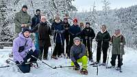 Die Teilnehmer der Schneeschuhwanderung