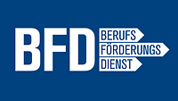 Auf blauem Hintergrund steht BFD Berufs förderungs Dienst geschrieben.
