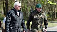 Bundespräsident Frank-Walter Steinmeier und General Bodemann