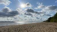 Strand, Elbe, Sonne