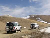 Fahrzeuge der VN fahren durch Afghanistan