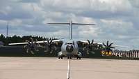 Ein A400M auf der Šiauliai Air Base.